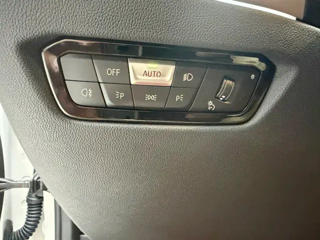 BMW 3 Series — Фото автомобиля 19