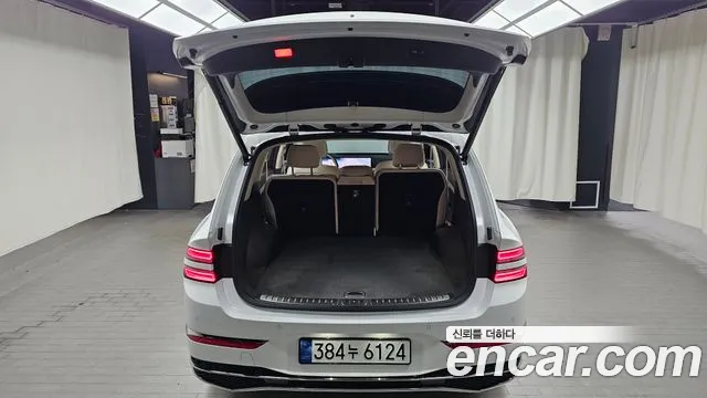 Genesis GV80 — Фото автомобиля 24