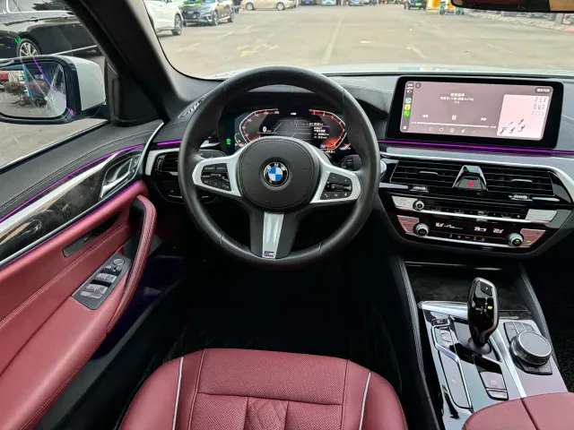 BMW 5 Series — Фото автомобиля 6