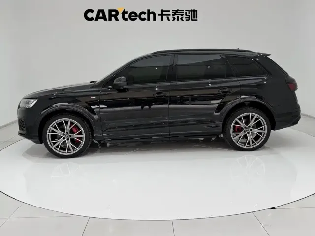 Audi Q7 — Фото автомобиля 8