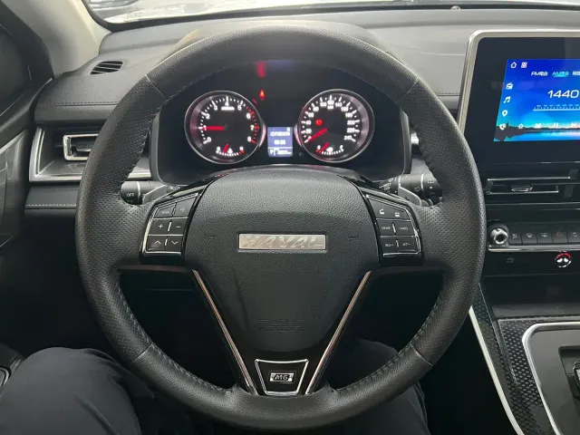 Haval M6 — Фото автомобиля 17
