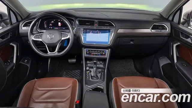 Volkswagen Tiguan — Фото автомобиля 10