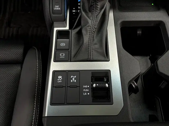Toyota Prado — Фото автомобиля 18