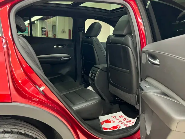 Cadillac XT4 — Фото автомобиля 14