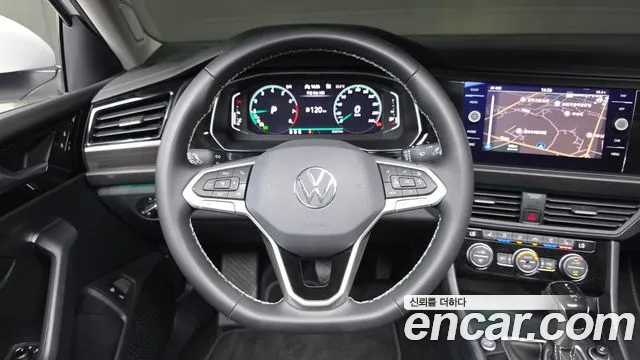 Volkswagen Jetta — Фото автомобиля 11