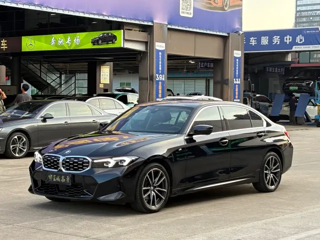 Фотография автомобиля — BMW 3 Series