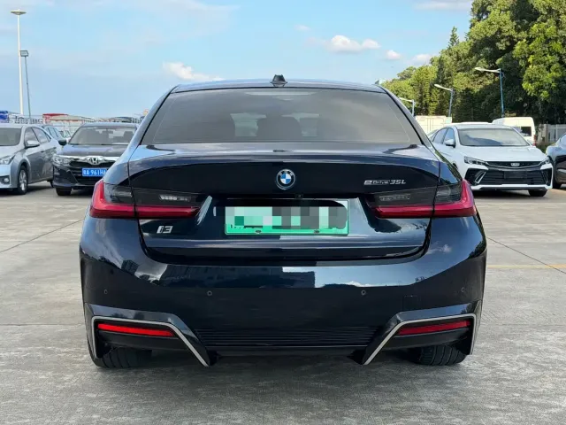 BMW BMW i3 2024 eDrive 35 L — Фото автомобиля 8