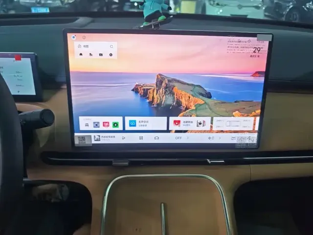 Geely Galaxy Galaxy Starship 7 EM-i 2025 Model 120km Explorer+ Edition — Фото автомобиля 8