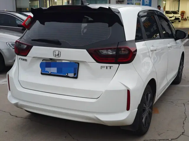 Honda Fit — Фото автомобиля 5