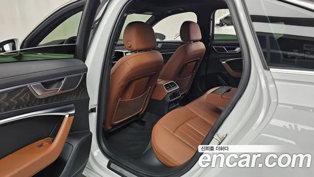 Audi A6 45 TFSI Premium — Фото автомобиля 11