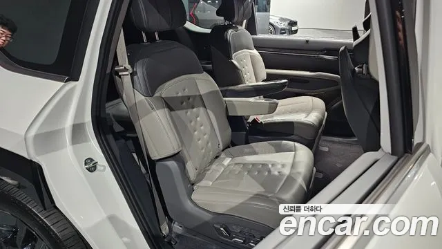 Kia EV9 — Фото автомобиля 9