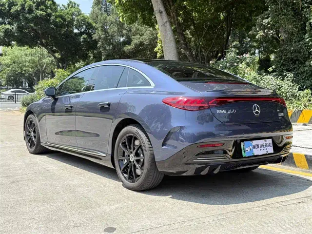 Mercedes-Benz EQE — Фото автомобиля 3