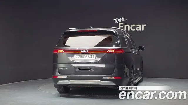 Kia Canival Carnival 4 поколение Бензин 9 мест Signature — Фото автомобиля 4