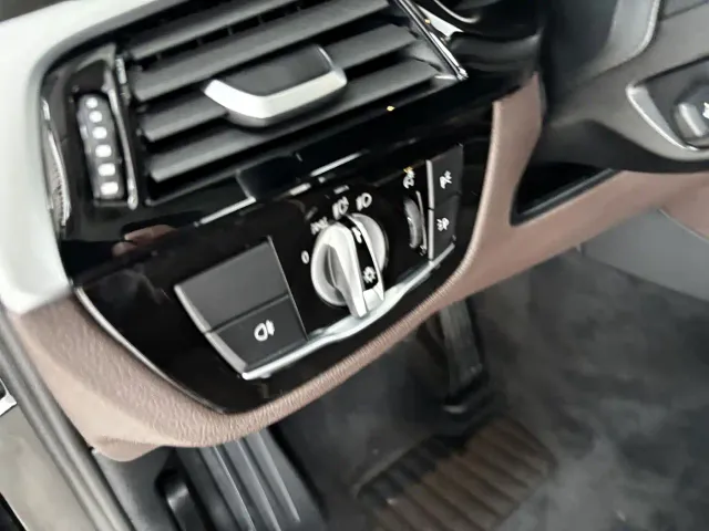 BMW 5 Series — Фото автомобиля 15