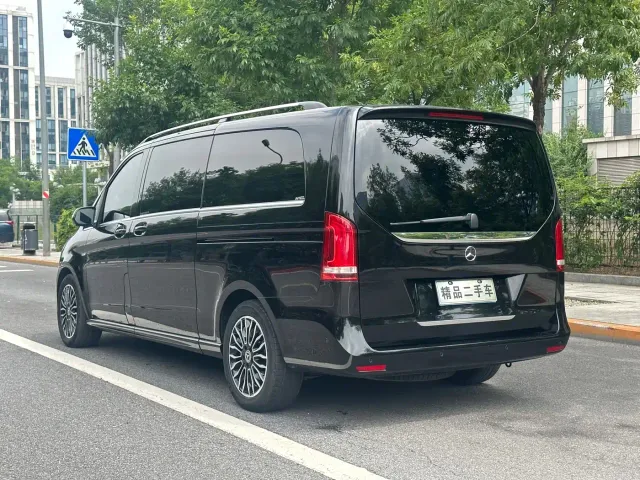 Mercedes-Benz V-Class — Фото автомобиля 5