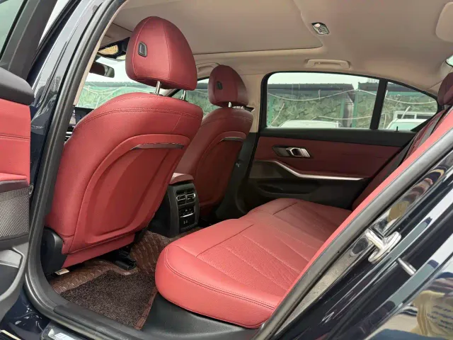 BMW 3 Series — Фото автомобиля 5