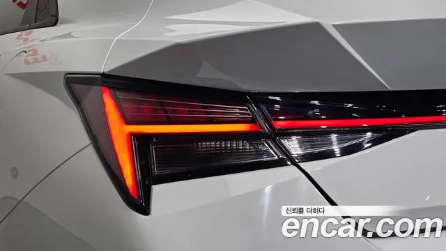 Hyundai Avante — Фото автомобиля 8