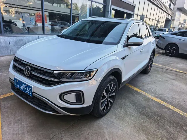 Фотография автомобиля — Volkswagen T-Roc