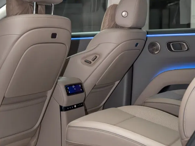 Li Auto i8 — Фото автомобиля 3