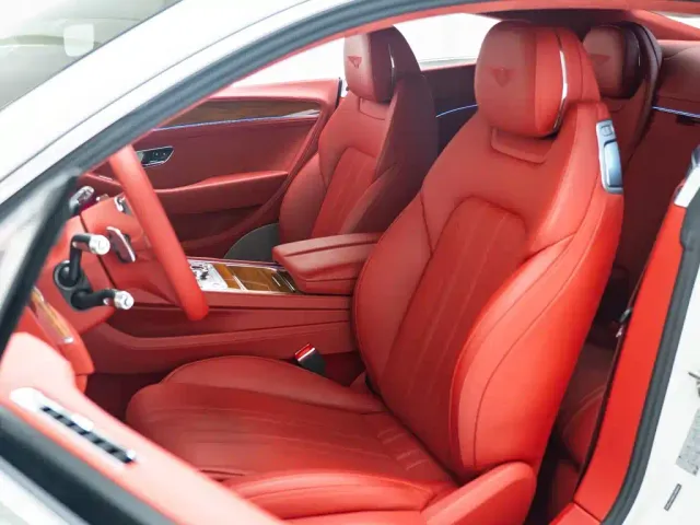 Bentley Continental — Фото автомобиля 8