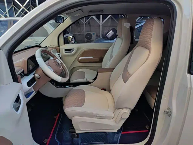 Wuling Hongguang Mini EV — Фото автомобиля 14