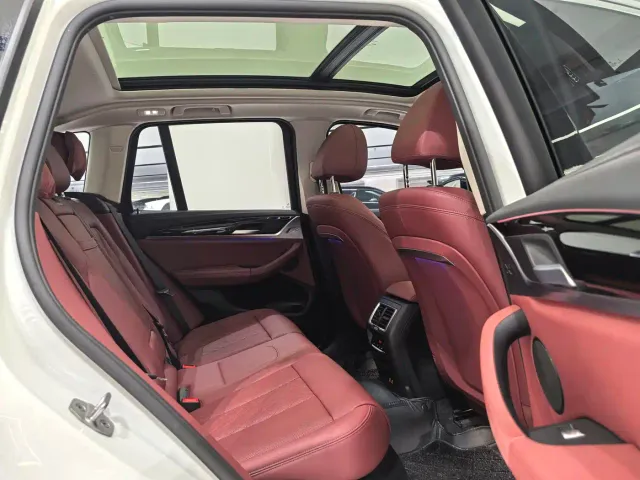 BMW X3 — Фото автомобиля 14