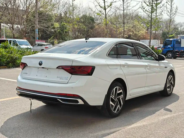 Volkswagen Sagitar — Фото автомобиля 4