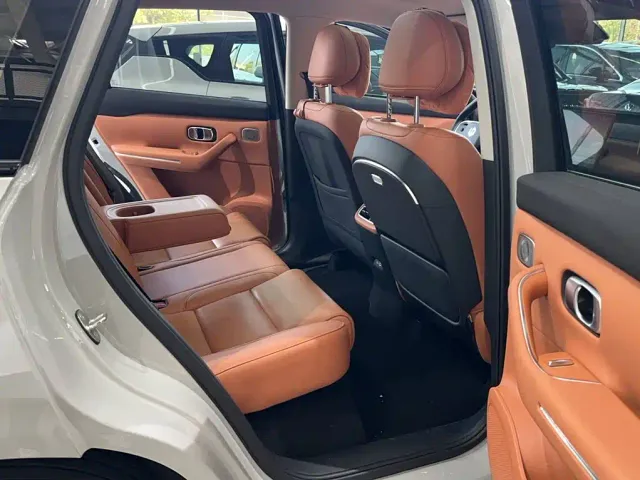 Leapmotor C10 — Фото автомобиля 2