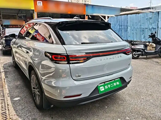 Leapmotor C11 — Фото автомобиля 4