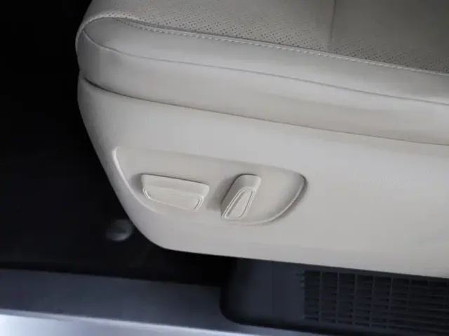 Toyota Alphard — Фото автомобиля 18