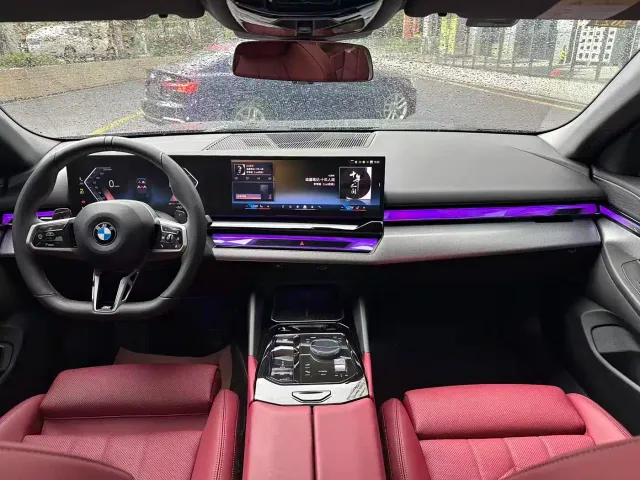 BMW 5 Series — Фото автомобиля 5