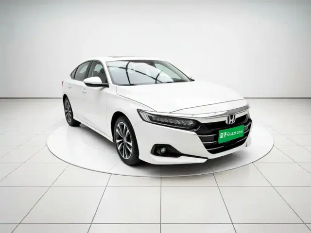 Honda Accord — Фото автомобиля 3