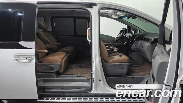 Hyundai Staria Staria 4WD Lounge 7 мест — Фото автомобиля 24