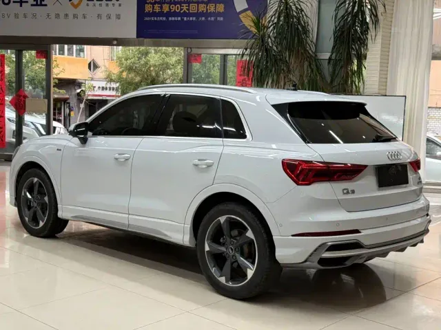Audi Q3 — Фото автомобиля 6