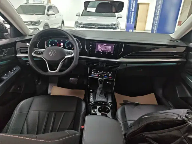 Volkswagen Passat — Фото автомобиля 9