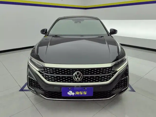 Volkswagen Passat — Фото автомобиля 2