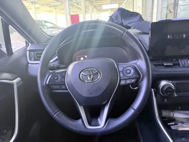 Toyota Wildlander — Фото автомобиля 13