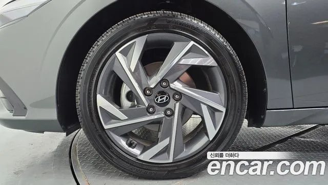 Hyundai AVANTE Новый Avante (CN7) — Фото автомобиля 5