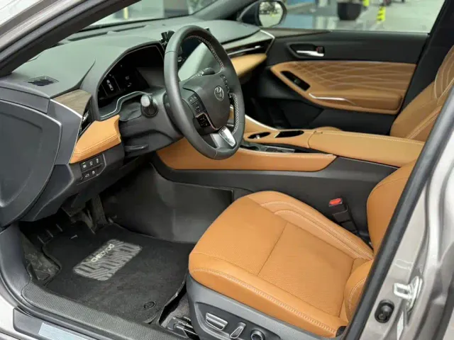 Toyota Avalon — Фото автомобиля 4