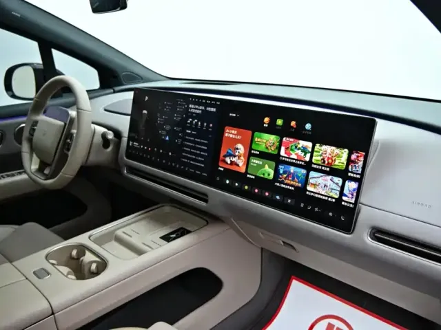 Li Auto Li Auto i6 2025 2WD Base Model — Фото автомобиля 16