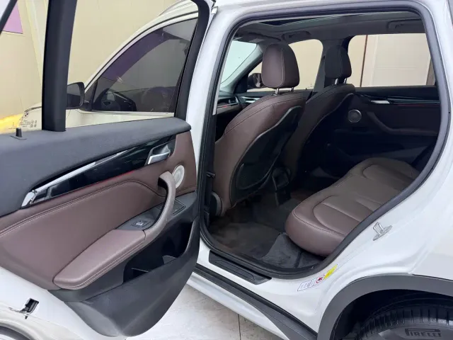 BMW X1 — Фото автомобиля 16