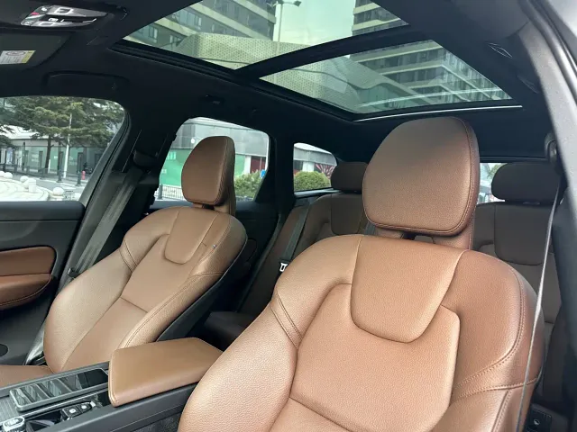 Volvo Volvo XC60 2024 B5 AWD Zhiyi Luxury Edition — Фото автомобиля 12