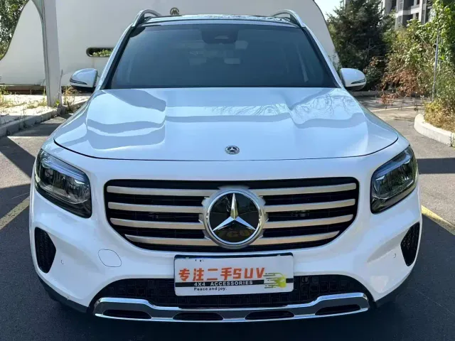 Фотография автомобиля — Mercedes-Benz GLB-Class