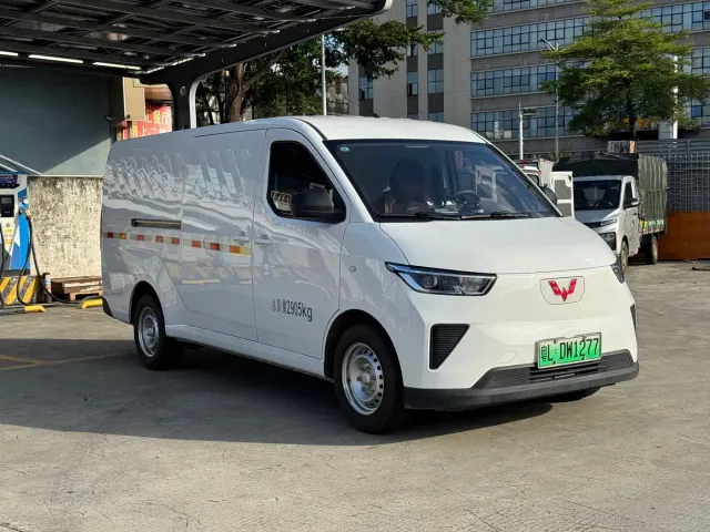 Wuling Yangguang — Фото автомобиля 3