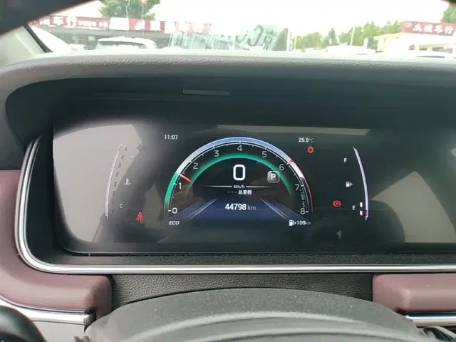 GAC Trumpchi M6 — Фото автомобиля 11