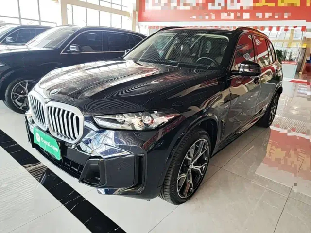 Фотография автомобиля — BMW X5