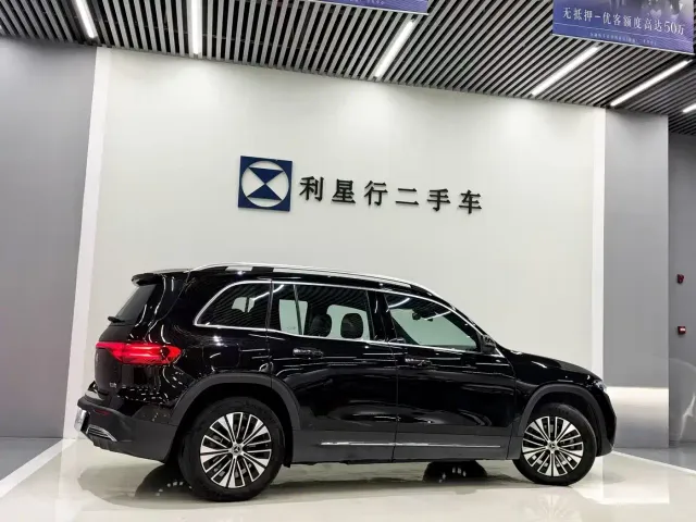 Mercedes-Benz EQB — Фото автомобиля 11