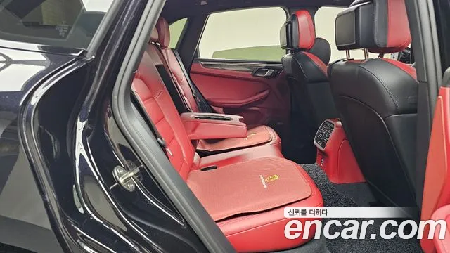 Porsche Macan — Фото автомобиля 26