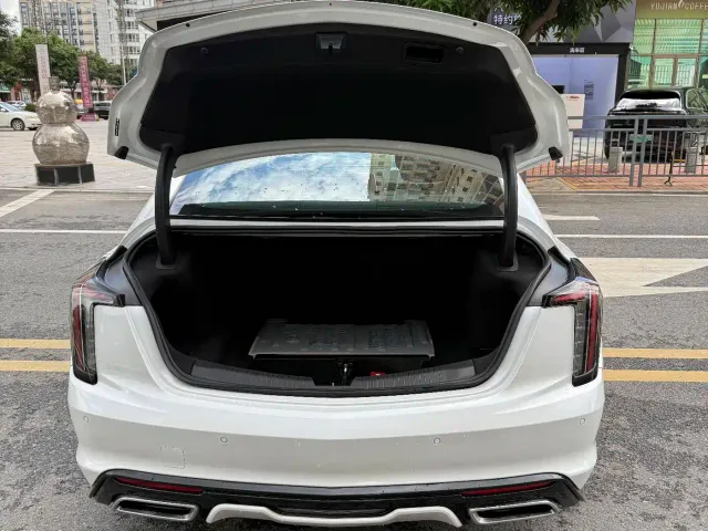 Cadillac CT5 — Фото автомобиля 8