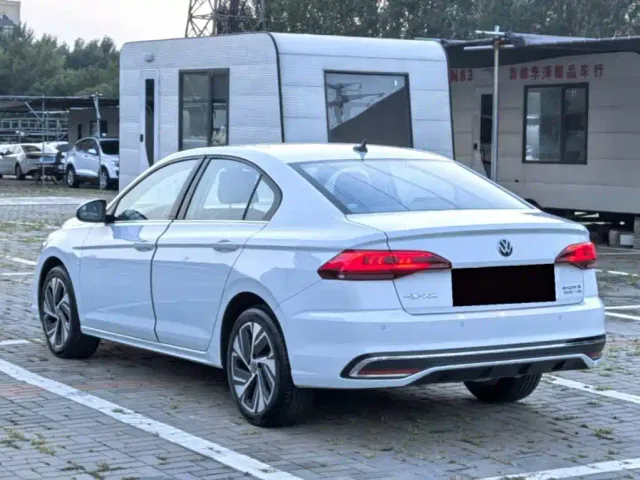 Volkswagen Bora — Фото автомобиля 6